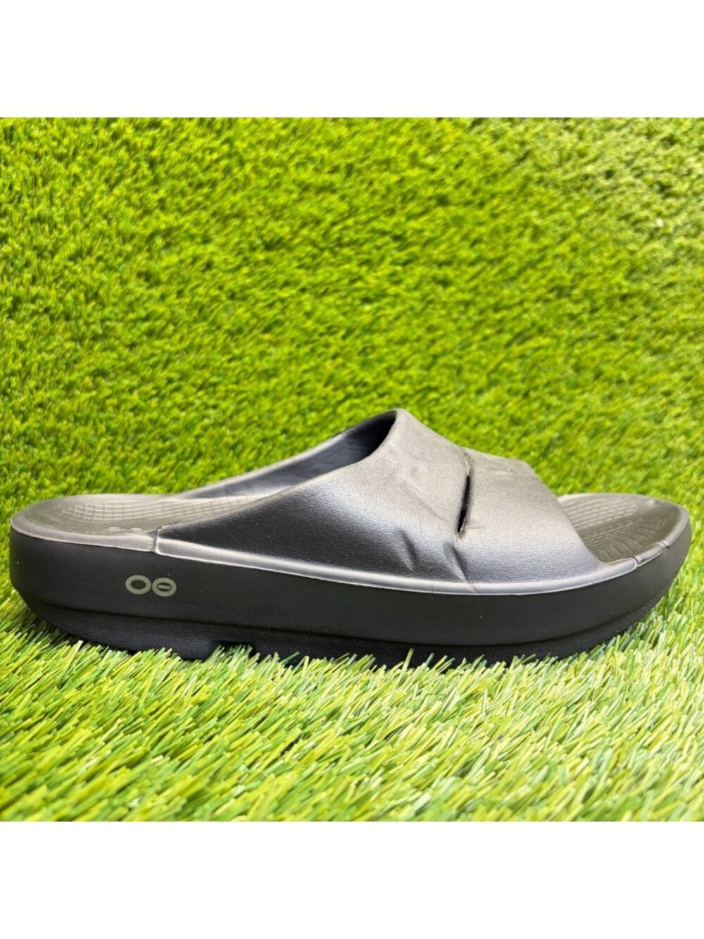 OOFOS OOahh Mens Size 8 All Black Beach Casual Outdoor Recovery Slide Sandals